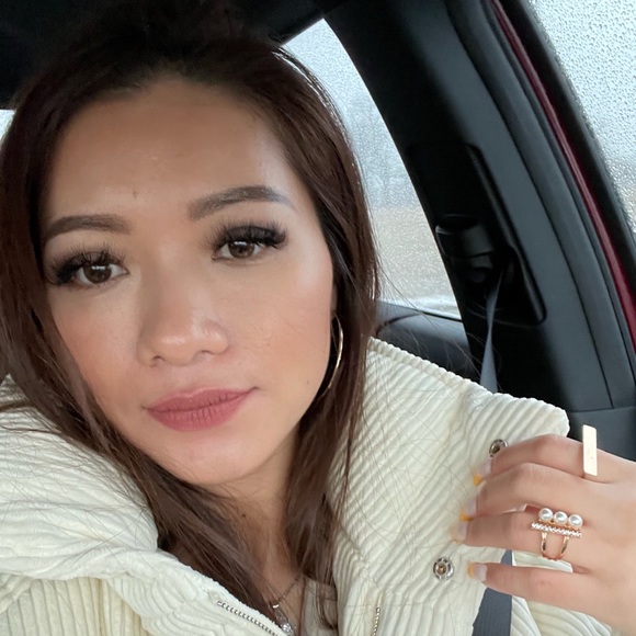 Meet the Posher Other - Meet your Posher, Kelly hang